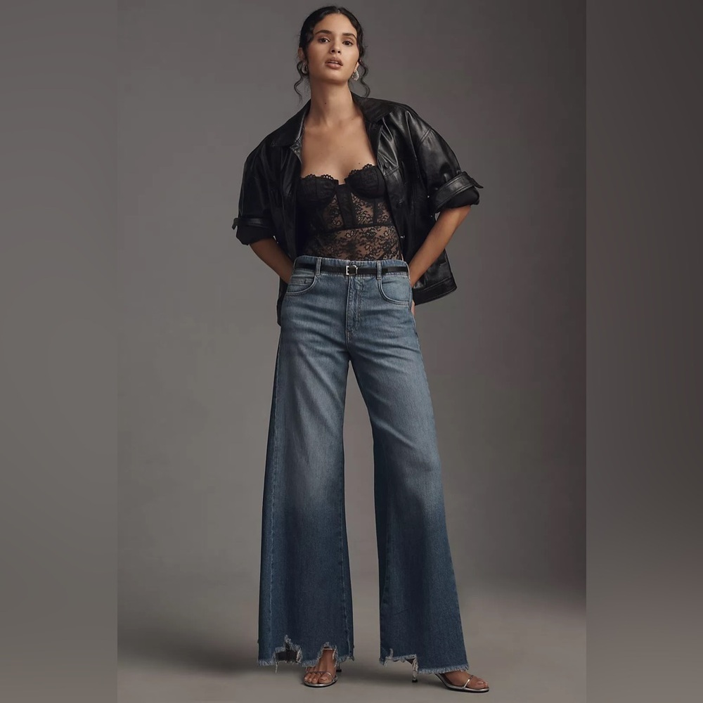 NWT! Anthropologie The Adi Regenerative Cotton Mid-Rise Flare Jeans by Pilcro 🍟